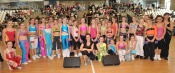 Lekce aerobiku  hlavní pořadatelky a instruktorky Jitky Exlové  (uprostřed)prověřila pružnost kadetek