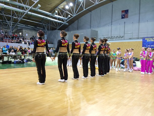 img00017.jpg