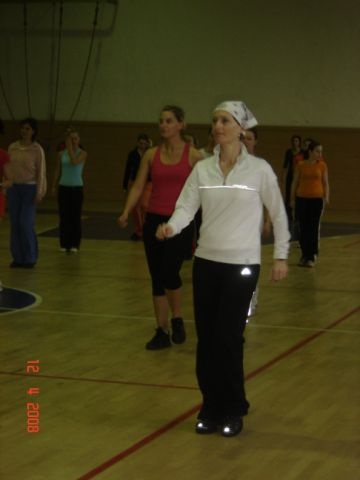 10-033.jpg