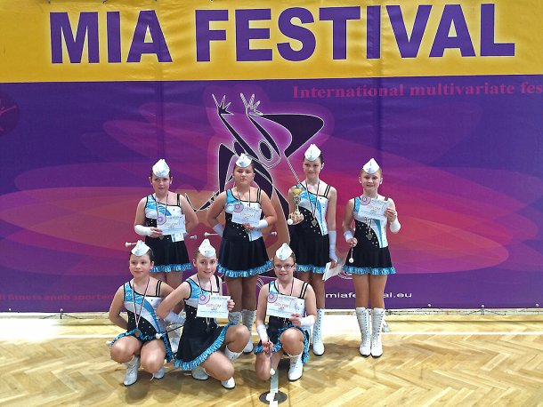 img00010.jpg