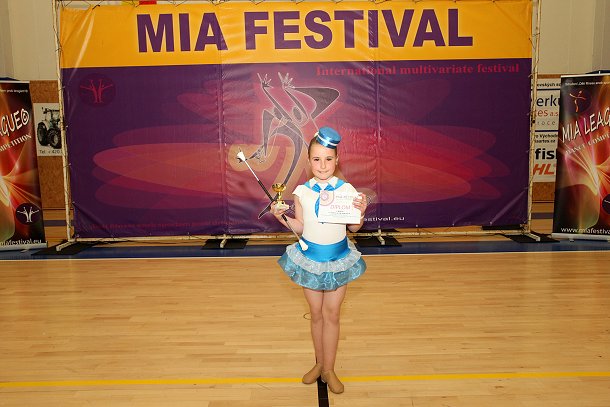 img00037.jpg
