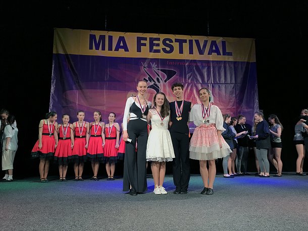 img00018.jpg